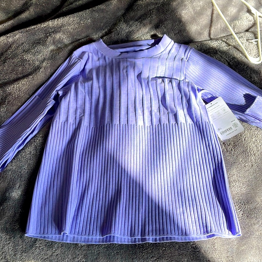 Brand NEW Luxe seamless top with tags for working out!